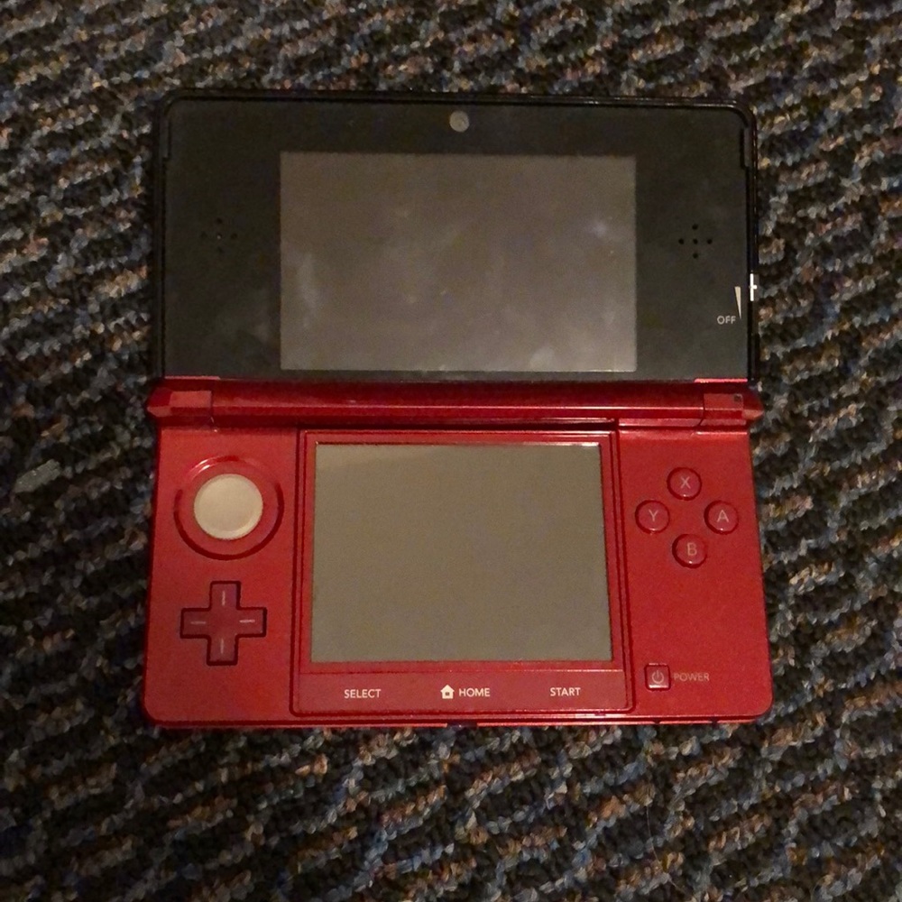 Red Nintendo 3Ds